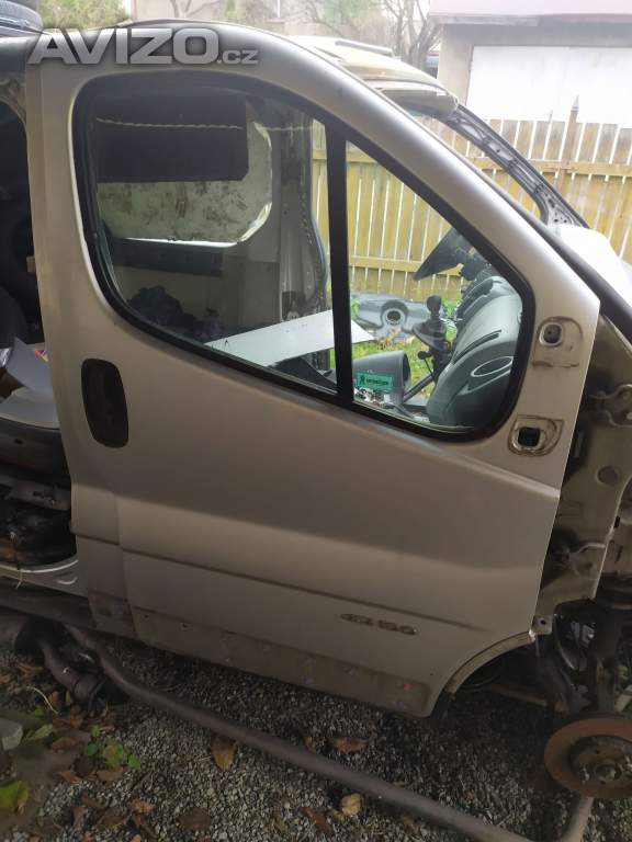 Foto inzerátu Opel Vivaro Renault Trafic nárazník díly a díly 