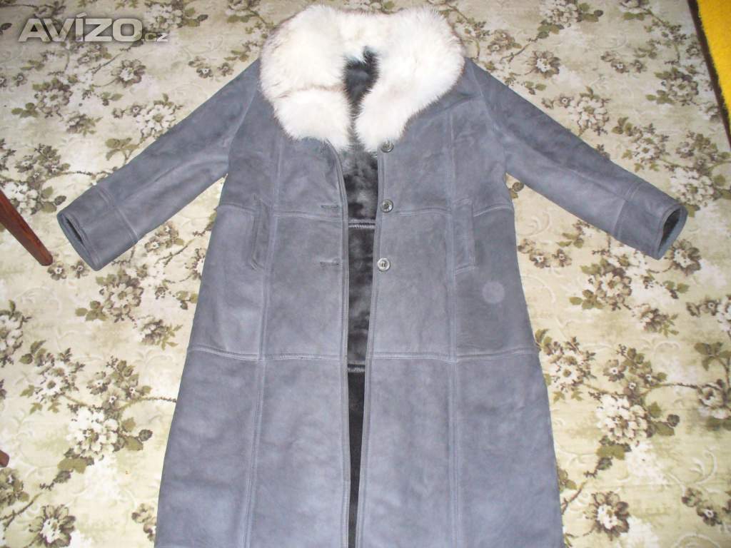 Dámský elegantní kožich