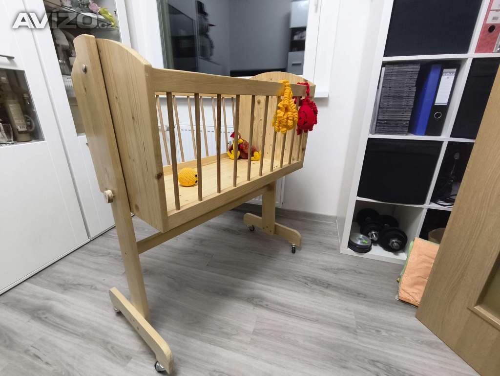 Foto inzerátu Prodám dětskou postýlku  