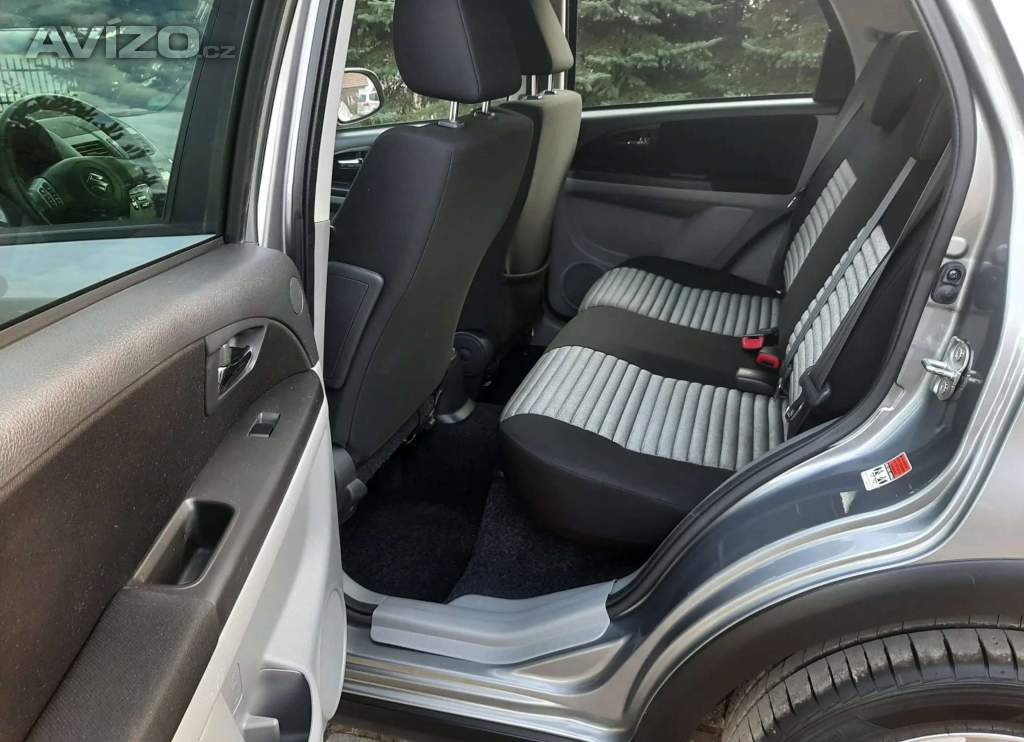 Foto inzerátu Suzuki SX4, 1,6 4x4 r.v. 2010 , najeto 99.323km