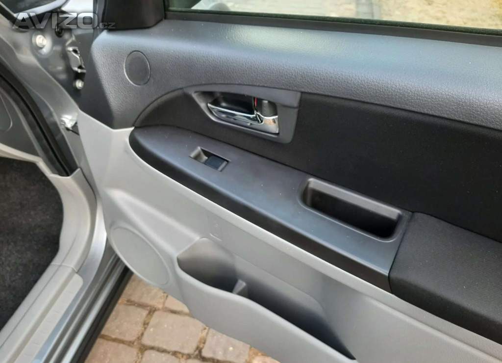 Foto inzerátu Suzuki SX4, 1,6 4x4 r.v. 2010 , najeto 99.323km