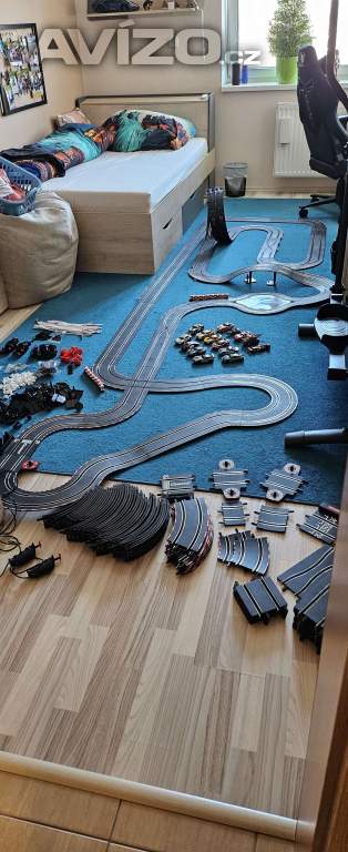 Foto inzerátu 3x autodráha Carrera GO+další náhradní díly a autíčka navíc