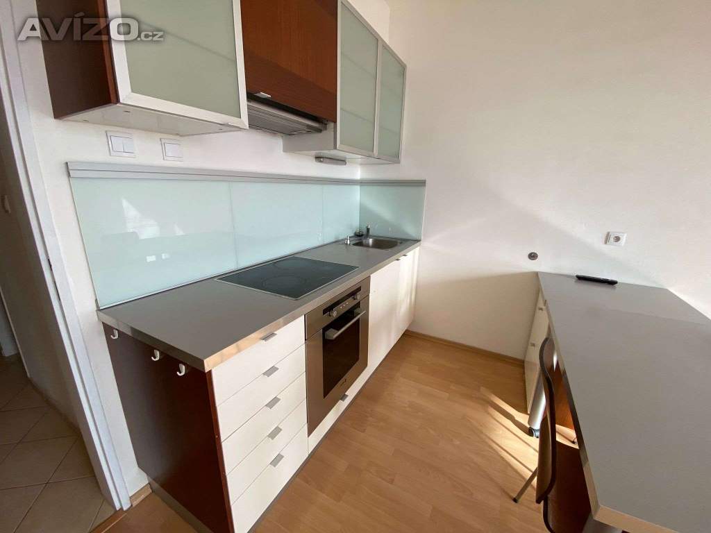 Foto inzerátu Prodej bytu  1+kk/B  , Hnězdenská 767/2. Praha  8- Troja