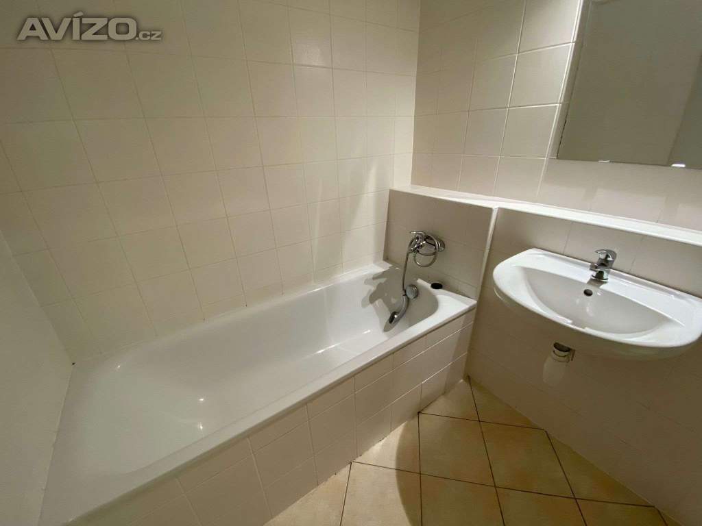 Foto inzerátu Prodej bytu  1+kk/B  , Hnězdenská 767/2. Praha  8- Troja