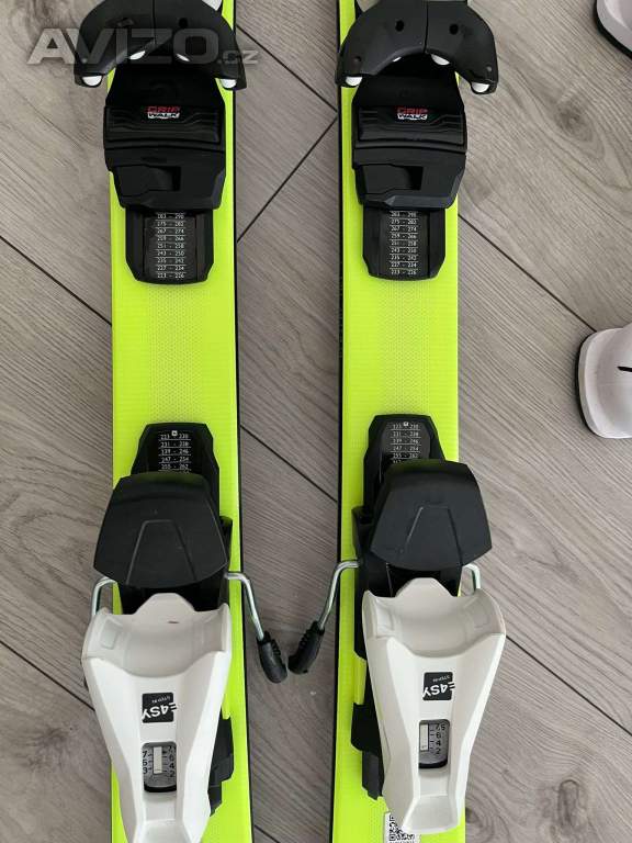 Foto inzerátu Lyžařská výstroj pro chlapce 9-11 let