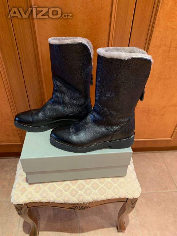Foto inzerátu Nové luxusní zimní dámské kožené italské kozačky