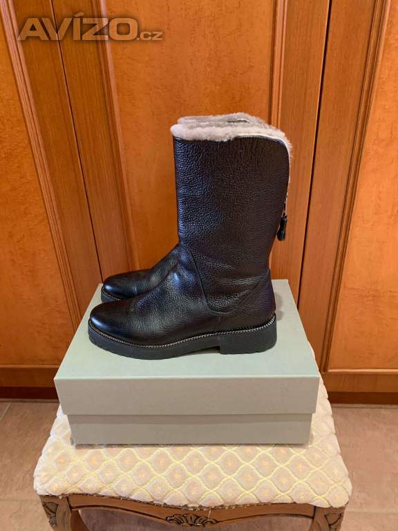 Foto inzerátu Nové luxusní zimní dámské kožené italské kozačky