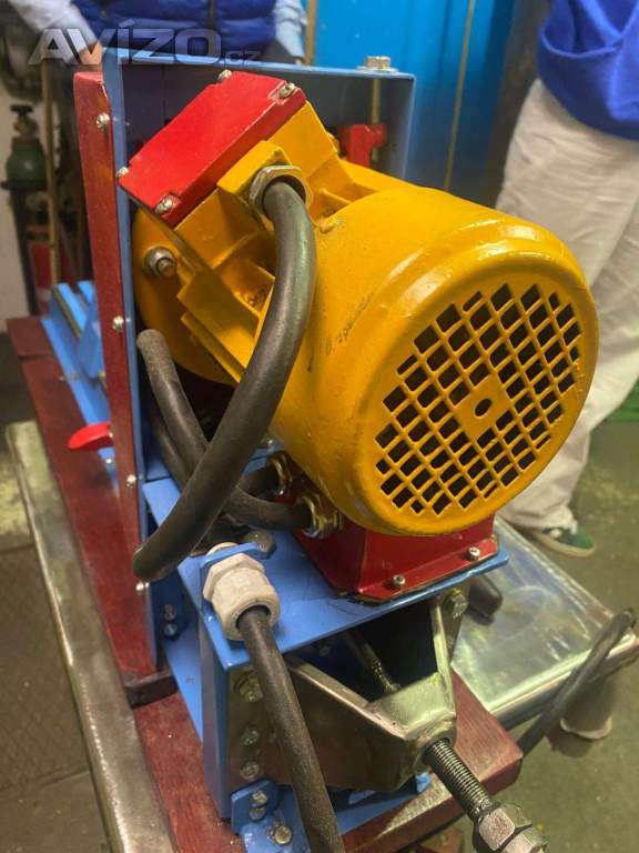 Foto inzerátu Soustruh na dřevo 