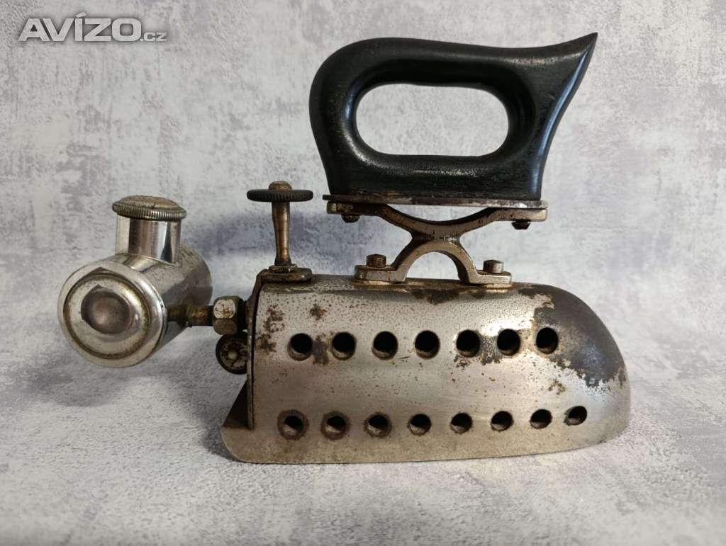 Foto inzerátu Velmi stará lihová žehlička OMEGA   - D.R.G.M