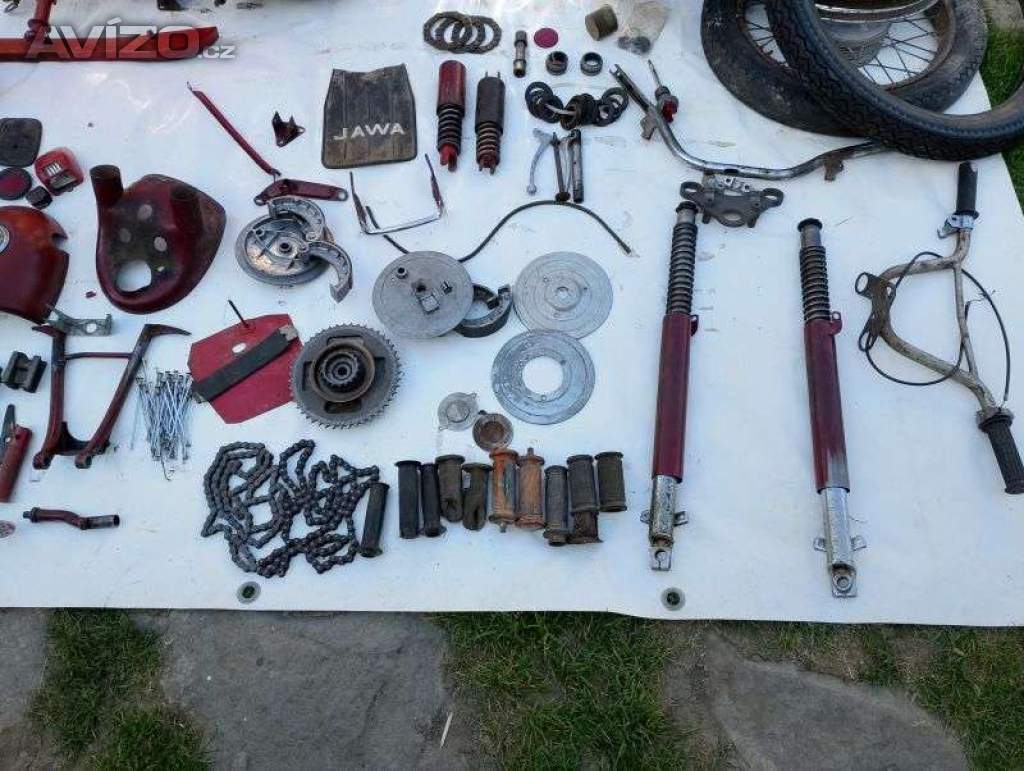 Foto inzerátu ND Jawa pérák / kývačka