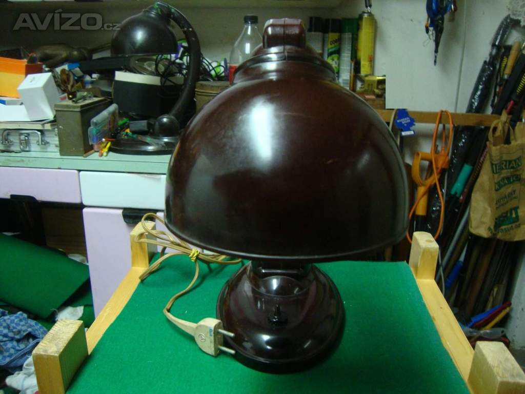 Foto inzerátu Retro starožitná lampa lampička bakelitová TYP 11126 pěkná