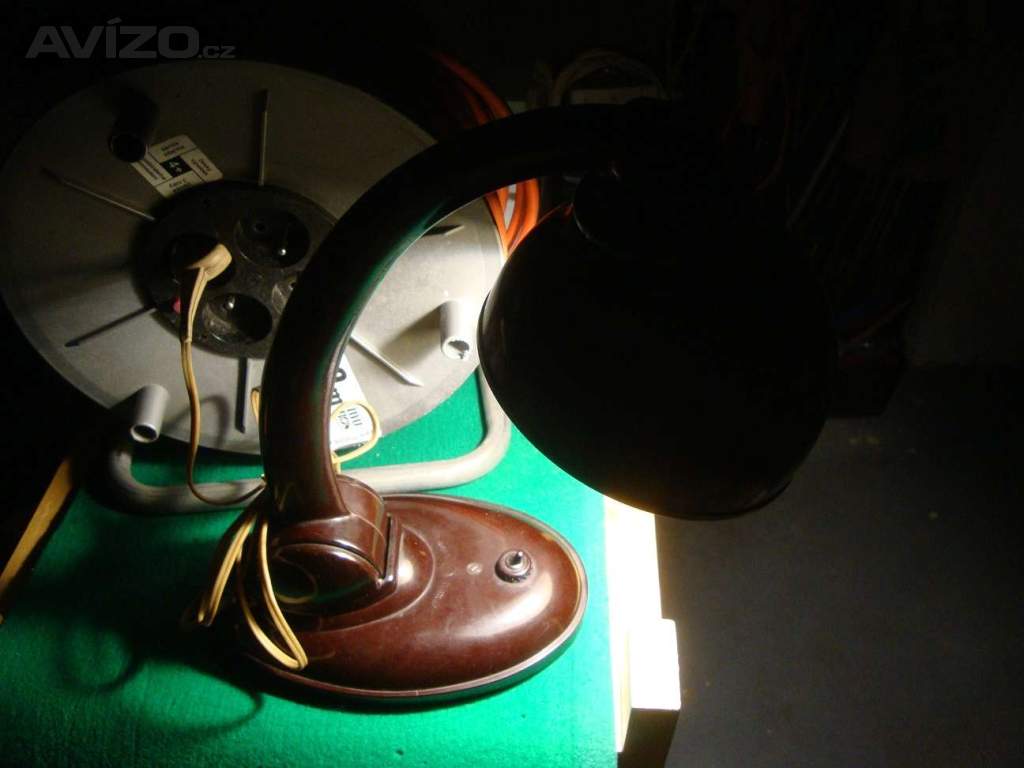 Foto inzerátu Retro starožitná lampa lampička bakelitová TYP 11126 pěkná