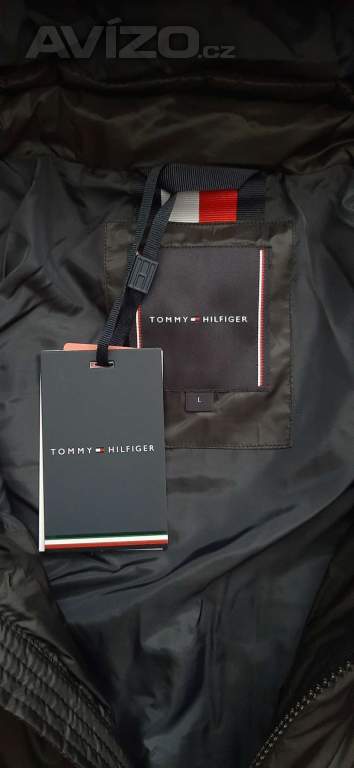 Foto inzerátu TOMMY HILFIGER PROŠÍVANÁ BUNDA S KAPUCÍ