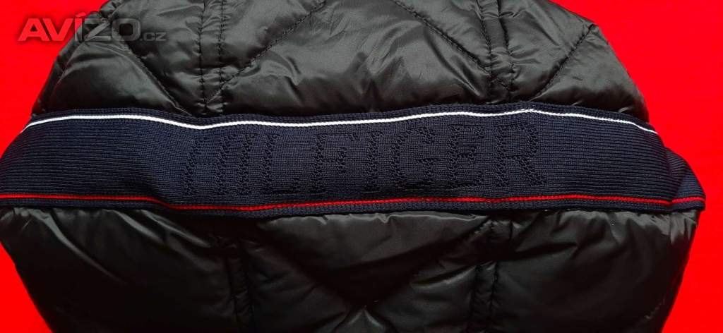 Foto inzerátu TOMMY HILFIGER PROŠÍVANÁ BUNDA S KAPUCÍ