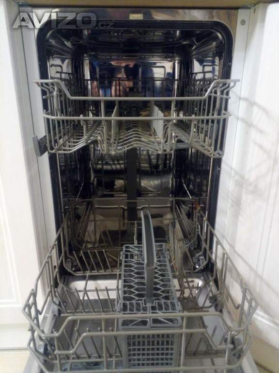 Foto inzerátu Vestavná myčka nádobí MORA