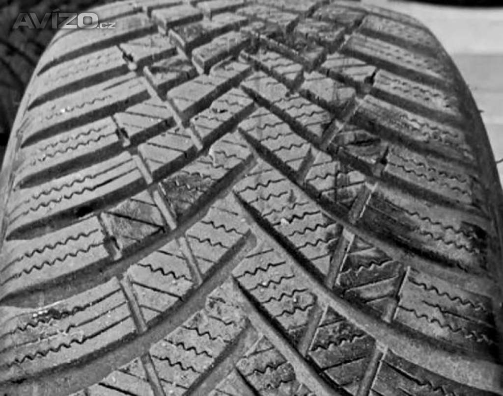 Foto inzerátu Sady zimních pneu 195/65 R15: