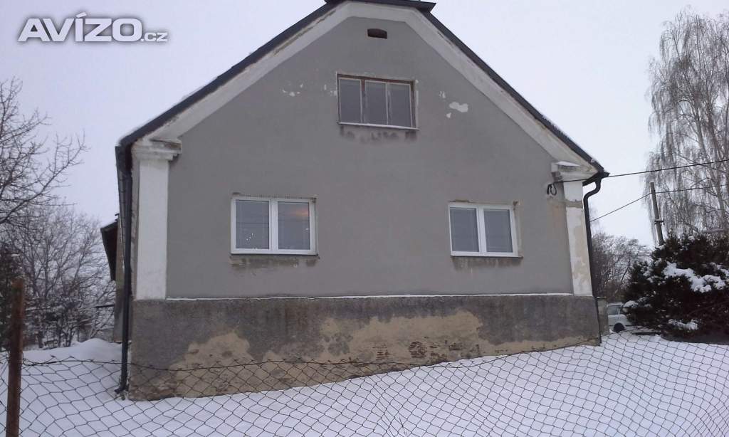 Foto inzerátu Konečně dům, kde ustájíš koně a můžeš chovat zvířata 