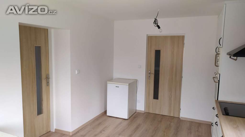 Foto inzerátu Konečně dům, kde ustájíš koně a můžeš chovat zvířata 