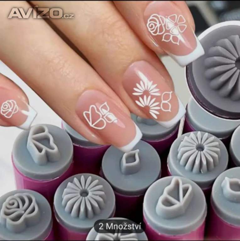 Foto inzerátu Nails potřeby-UV lampy, gellaky, sterilizátor,područka..
