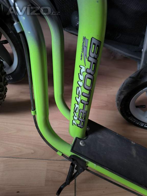 Foto inzerátu Koloběžka Brother Mistral