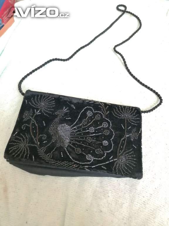 Foto inzerátu Prodám polevkovou sadu a dvě dámské kabelky