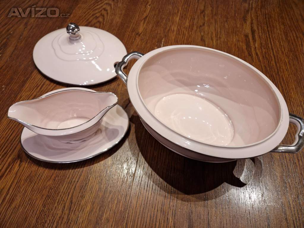 Foto inzerátu Set z karlovarského porcelánu 