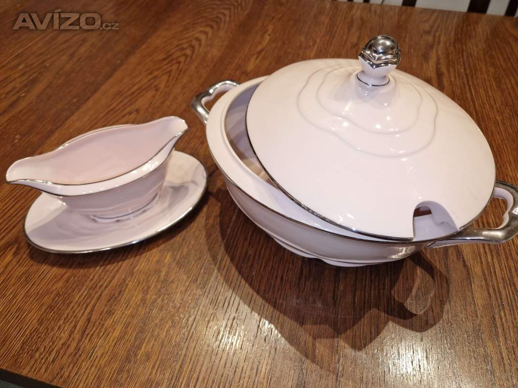 Foto inzerátu Set z karlovarského porcelánu 