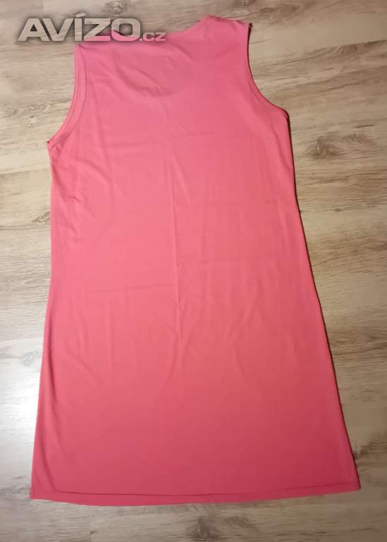 Foto inzerátu Šaty