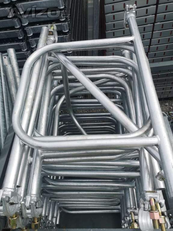 Foto inzerátu  Nové kompletní hliníkové lešení – vysoká kvalita a nízká hmotnost 8x12