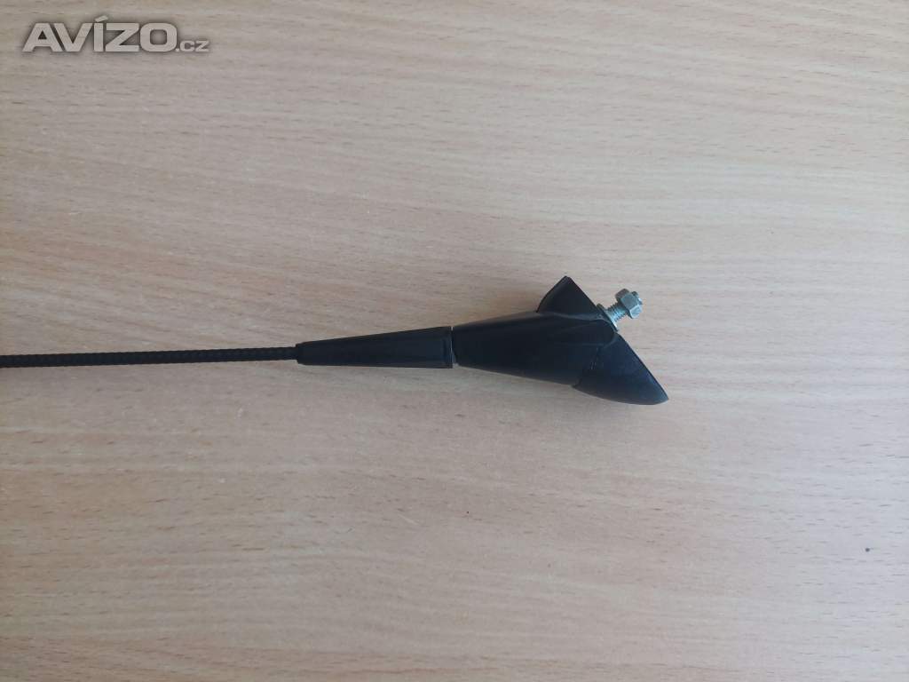 Foto inzerátu Střešní anténa na auto