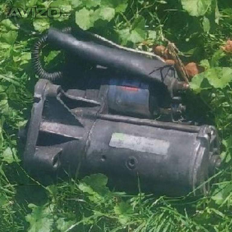 Foto inzerátu Renault Trafic Opel Vivaro Nissan Primastar startér 