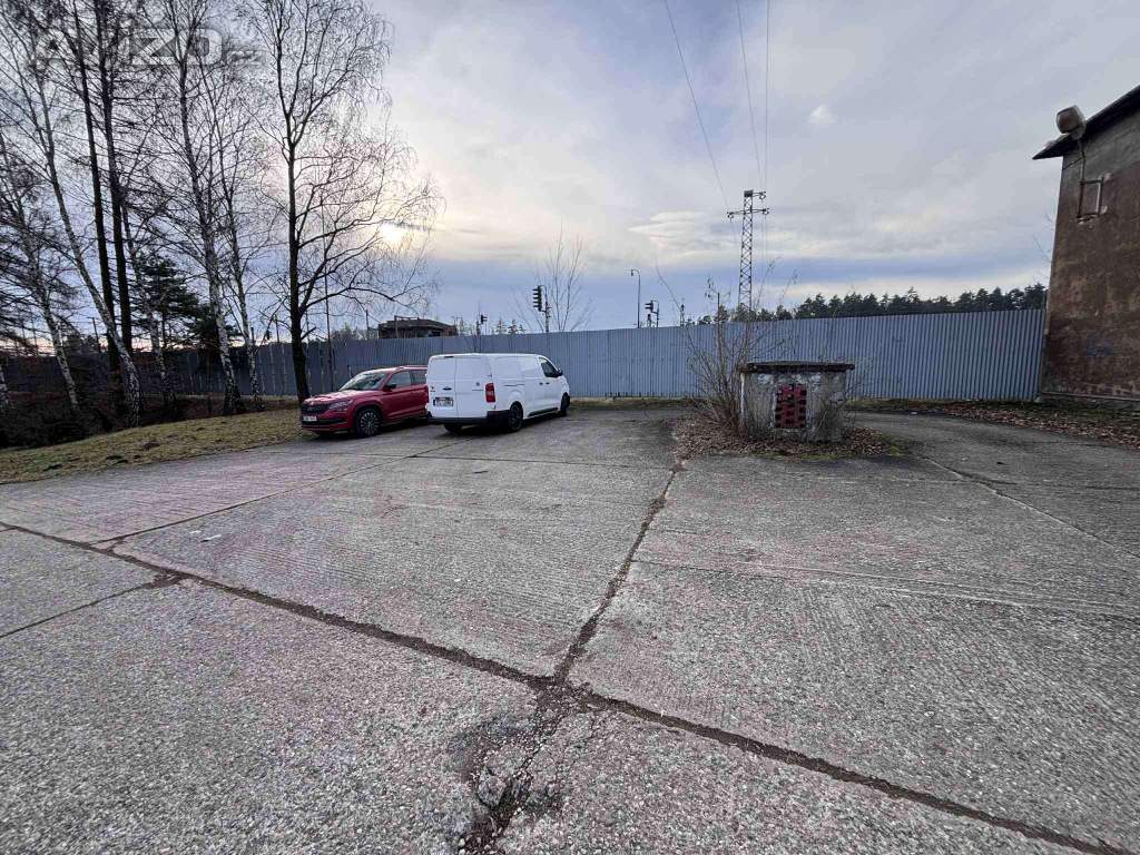 Foto inzerátu Zahradní chatka 15m2 + zahrada 345m2, elektřina i voda -OV Bartovice  