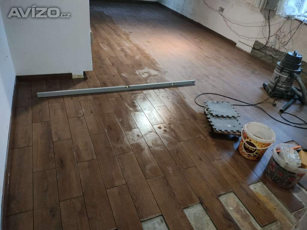 Foto inzerátu Zedník - Obkladač hledá brigádu na víkend 