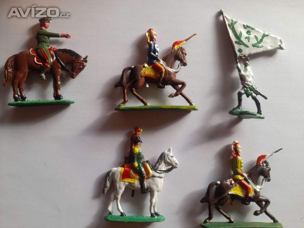 Foto inzerátu CÍNOVÍ VOJÁČCI - rytíři, indiáni, napoleon. války......