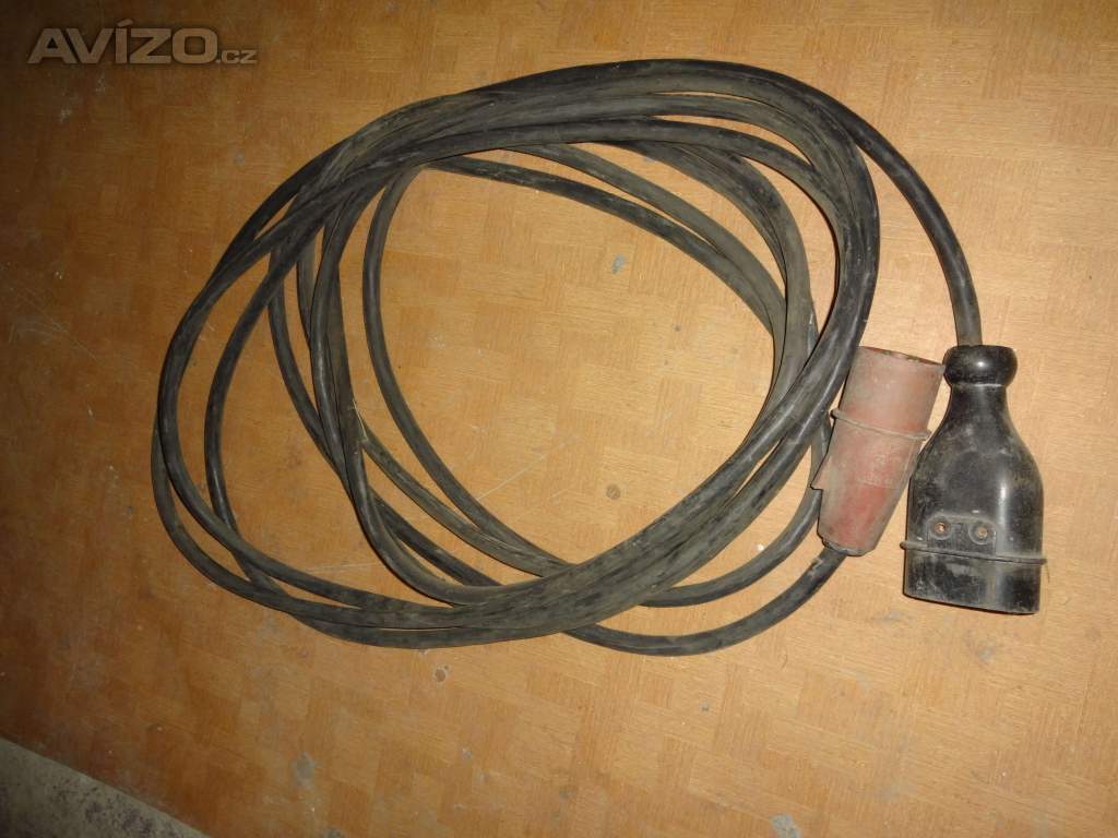 Foto inzerátu Zásuvky a vypinač