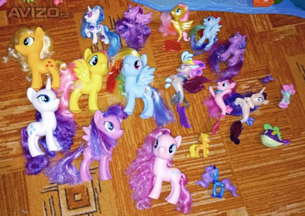 Foto inzerátu Velká sada My little pony