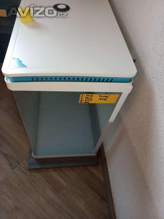 Foto inzerátu Akvárium 90l 