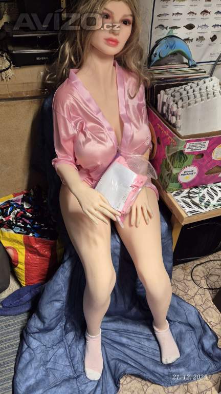 Společnice v životní velikosti