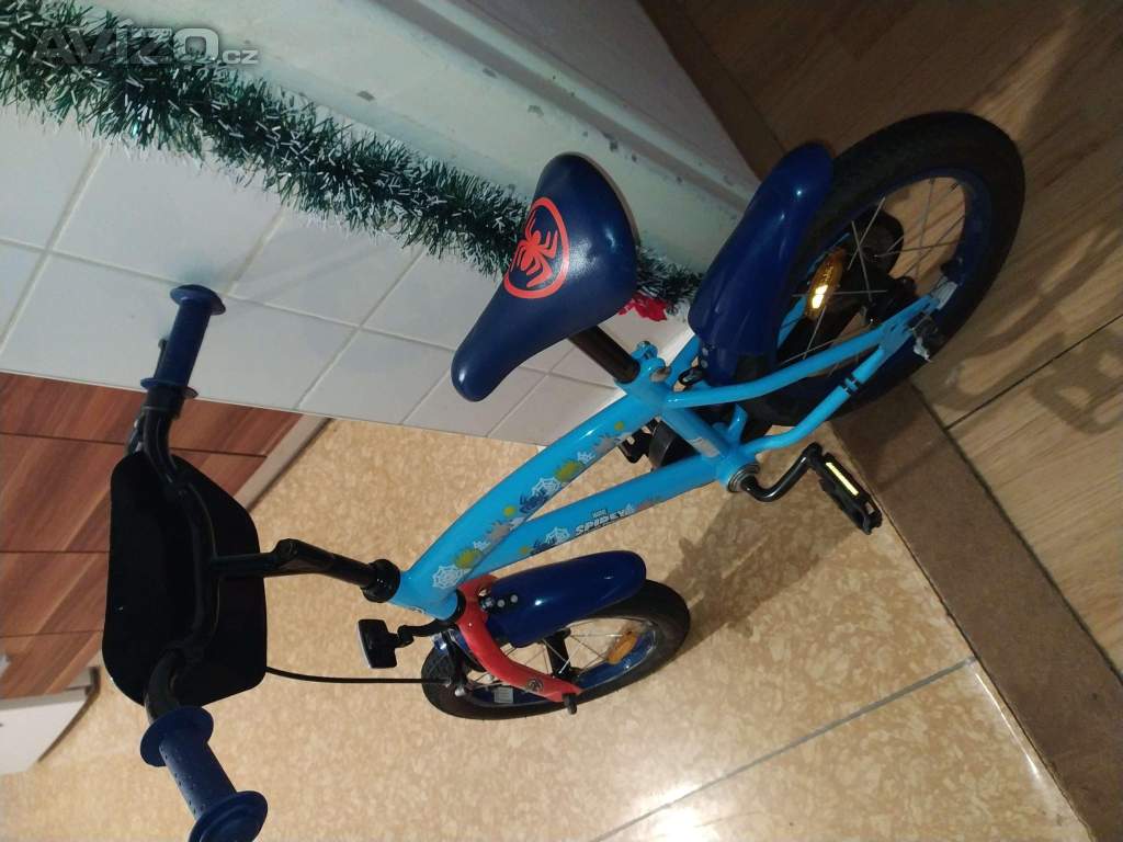 Foto inzerátu Dětské kolo 16 Spiderman stav nové 