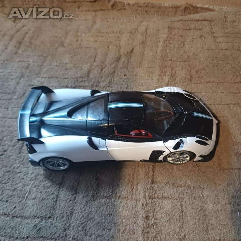 Foto inzerátu Auticka