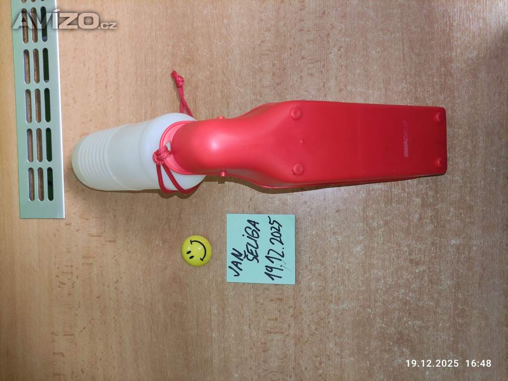 Foto inzerátu Cestovní napájecí láhev pro psy 500 ml