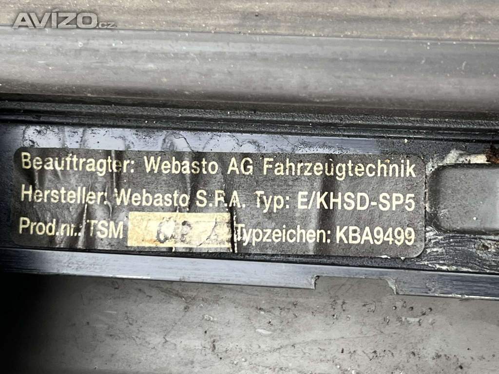 Foto inzerátu Střešní okno s kličkou - Šíbr WEBASTO