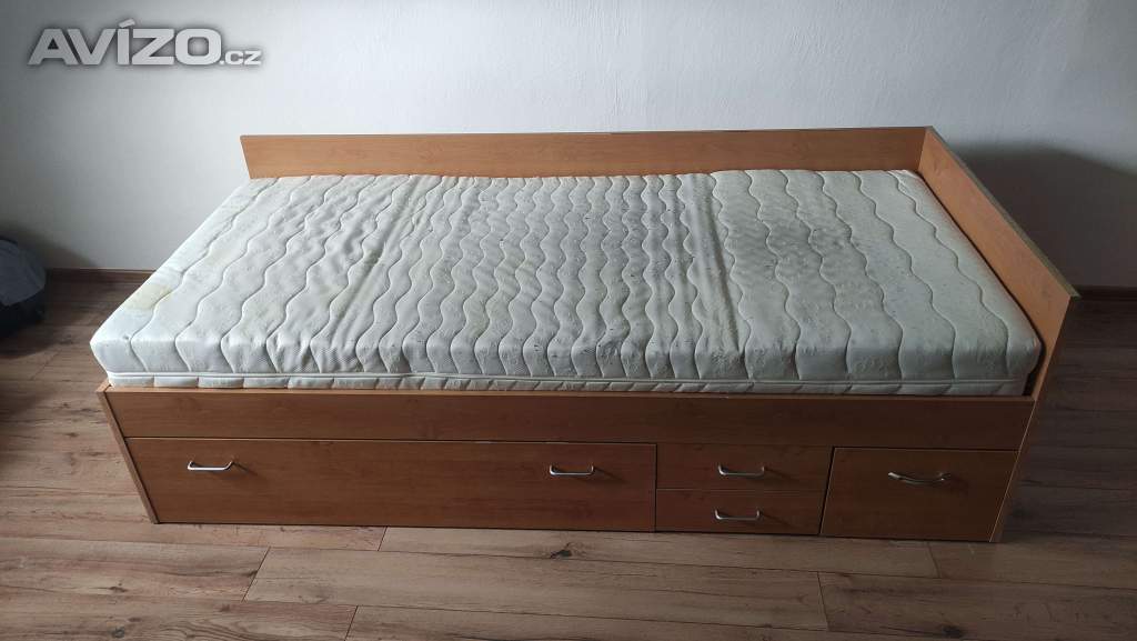 Postel s úložným prostorem + matrace