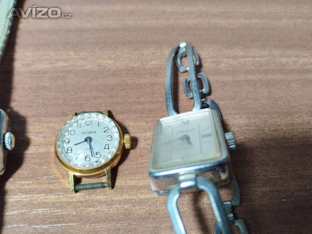 Foto inzerátu Dámské hodinky 6 kusů