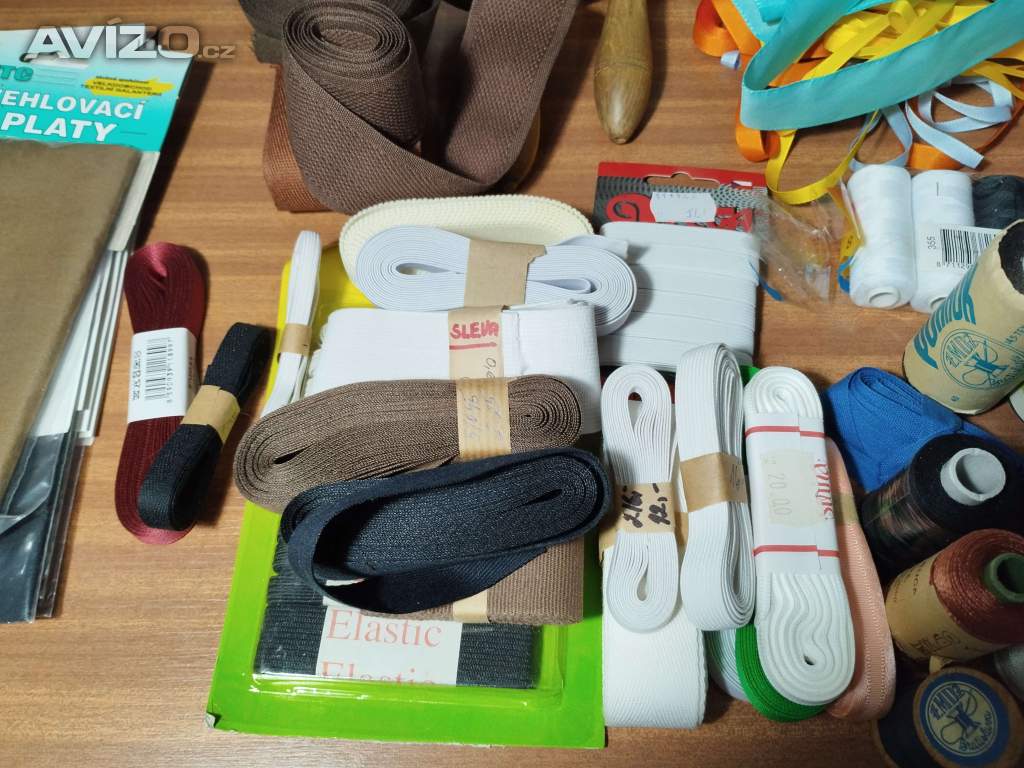Foto inzerátu Bavlnky/Nitě/Gumy/Záplaty/Kroužky - Šicí potřeby