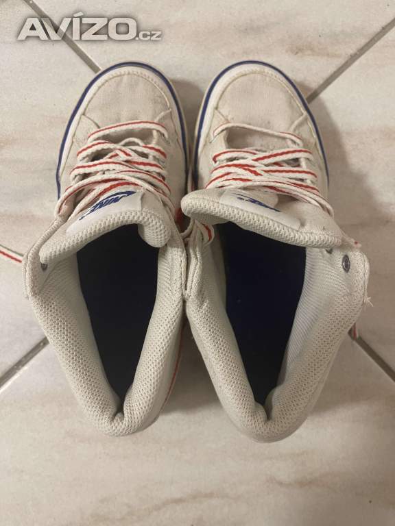 Foto inzerátu Dětské tenisky Nike.