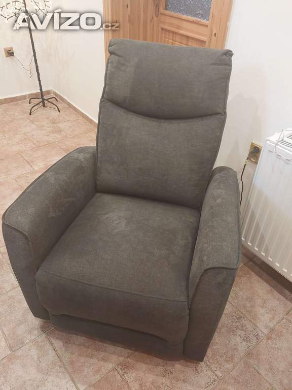 Foto inzerátu Polohovací křeslo.