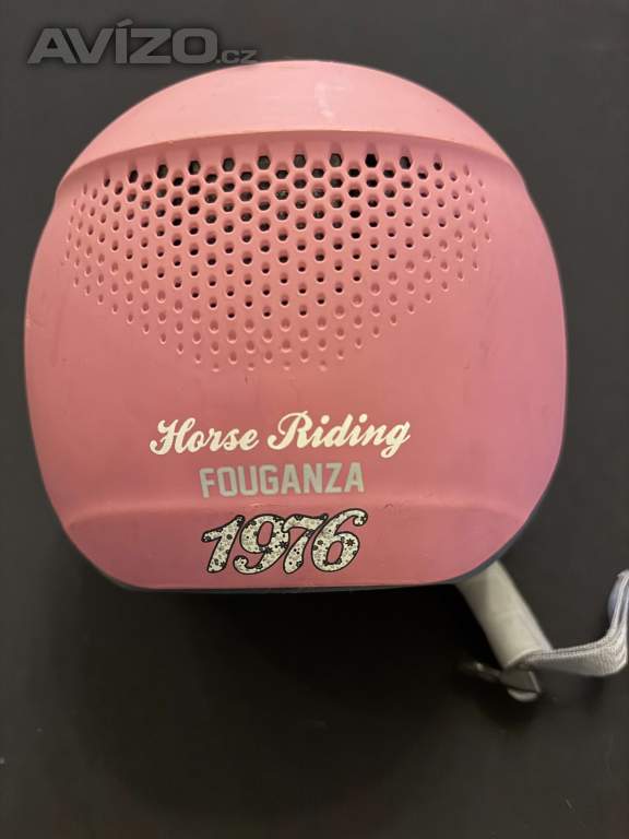 Foto inzerátu Dívčí přilba na koně Fouganza