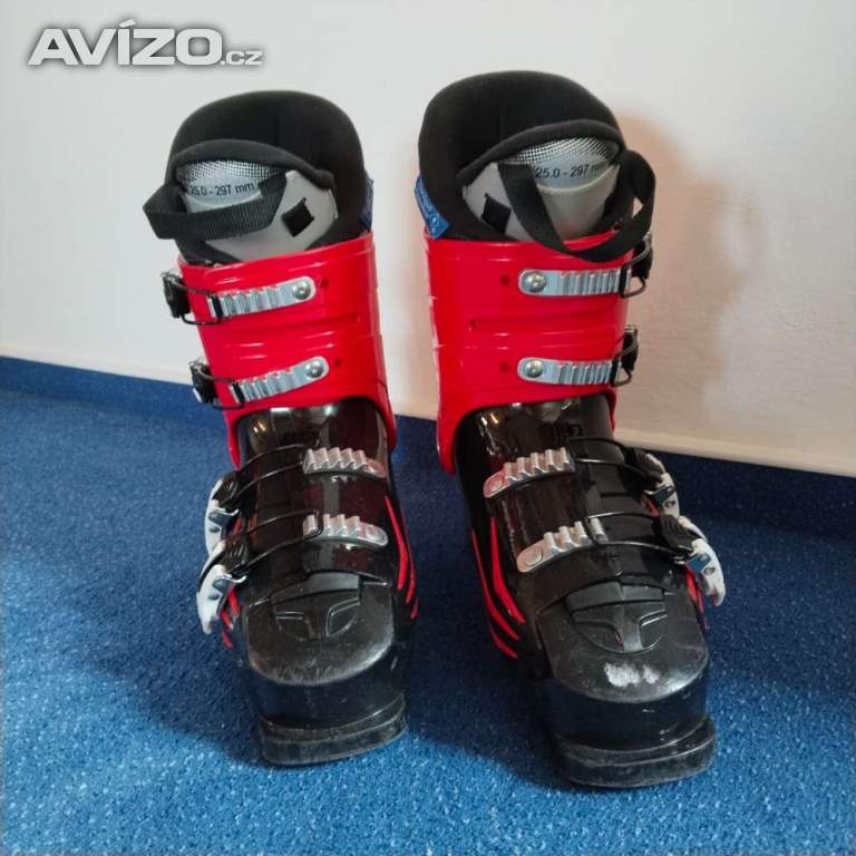 Foto inzerátu Prodám lyžařské boty Velikost 297mm ( 39 )