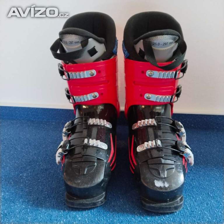Foto inzerátu Prodám lyžařské boty Velikost 297mm ( 39 )